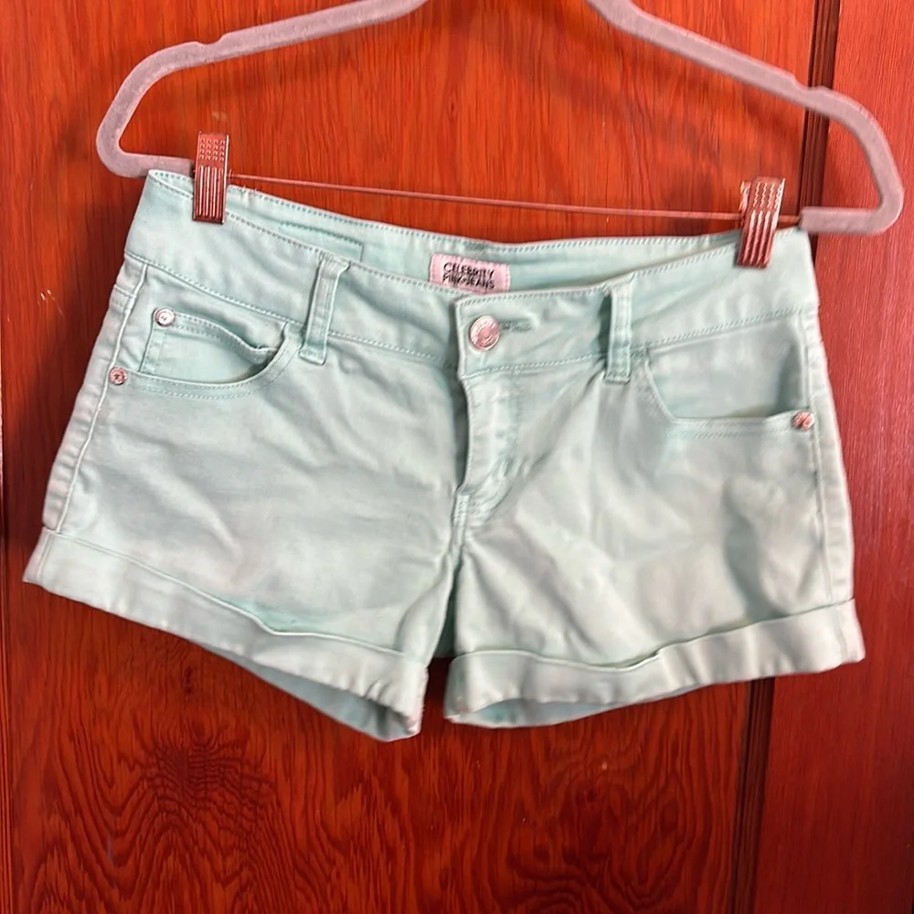 CELEBRITY PINK•JEANS Junior Size 7 Super Short Shorts in Spring Green